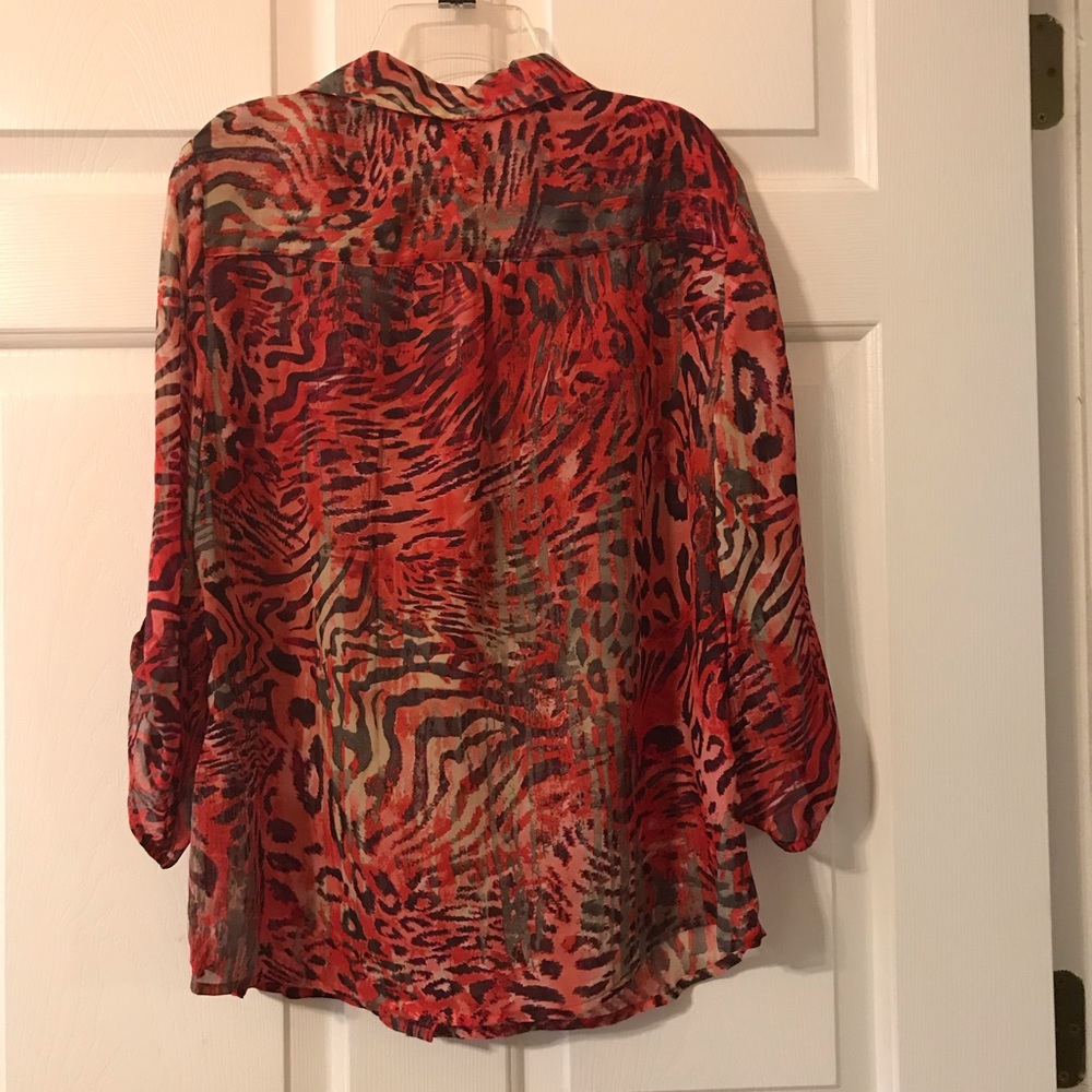 Rebecca Malone P Animal Print Button Down blouse - Picture 2 of 8